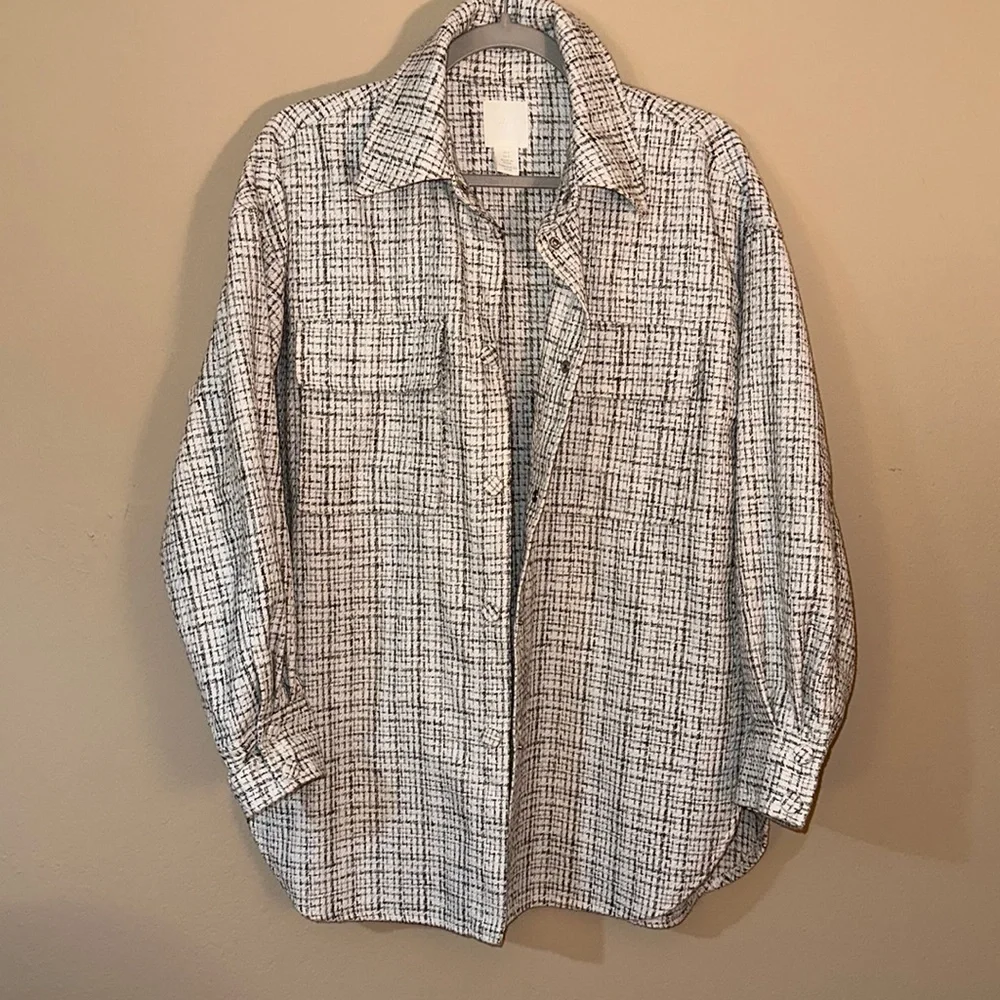 H&M Button Down Shacket - Picture 1 of 3